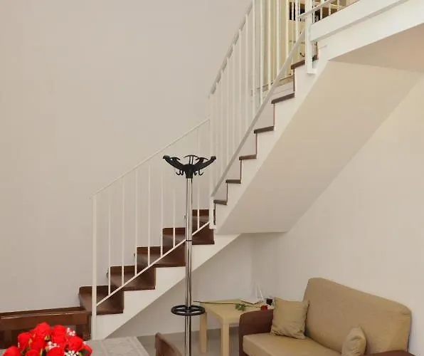 Happy House * Pompei